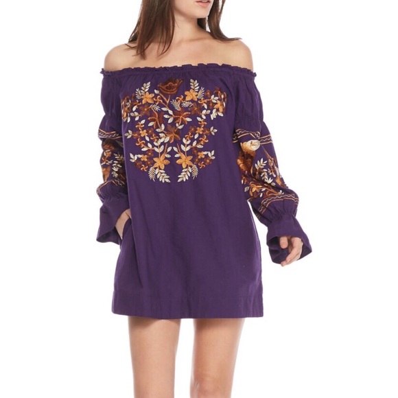 Free People Embroidered Off the shoulder Dress - Picture 2 of 8
